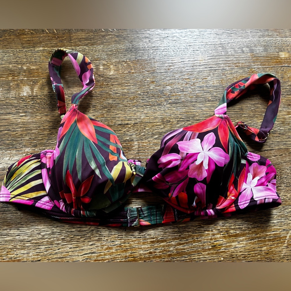 Shade & Shore Floral Bikini Top - Pink and Green